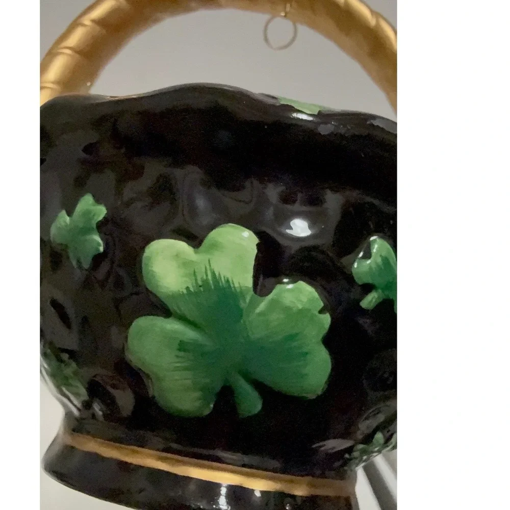 Vintage‎ Shamrock Basket Bowl Gold Twisted Handle Irish Cottage Decor